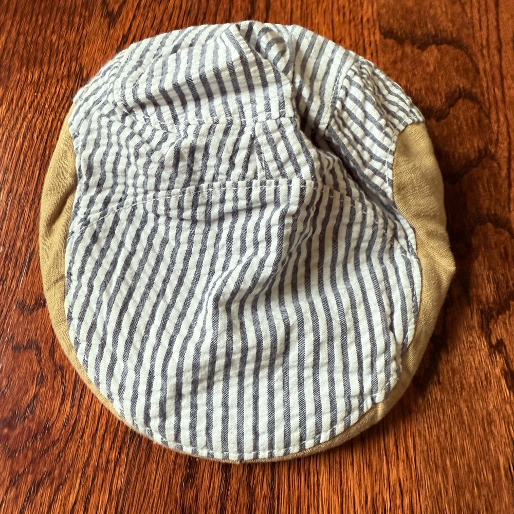 Baby/Toddler Boy White & Blue Striped Newsboy Hat - Size 12 - 24 months